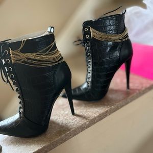 Boots that were never worn from Shoedazzle